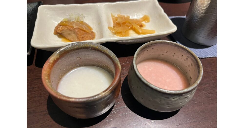 川崎 和み酒房げんの白とピンク、自家製どぶろく２